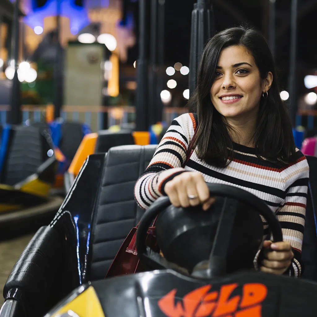 foto girl-bumper-car coche segunda mano abogados
